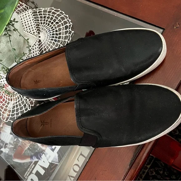 FRYE Womens Dylan Slip On Casual Shoe Black/White Size 10m - Picture 4 of 7